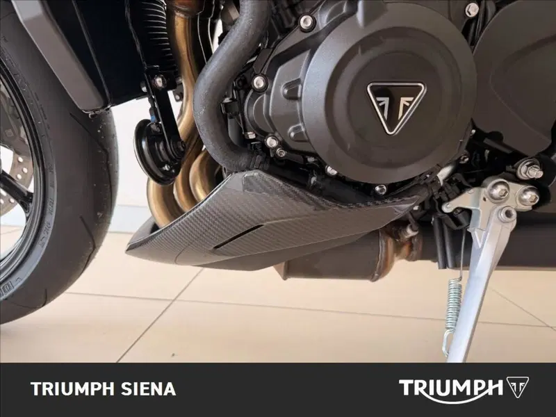 Triumph Street Triple 765 Moto2 (2026) (17)