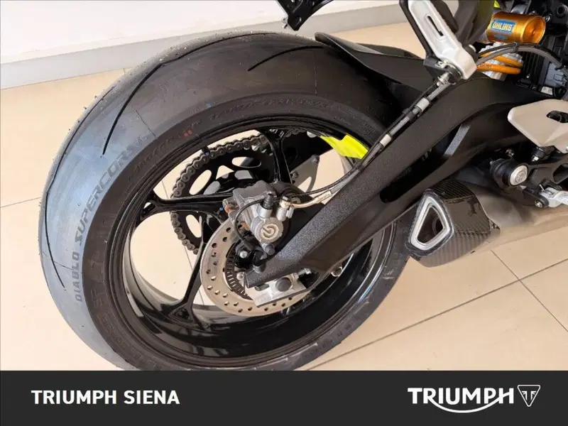 Triumph Street Triple 765 Moto2 (2026) (10)