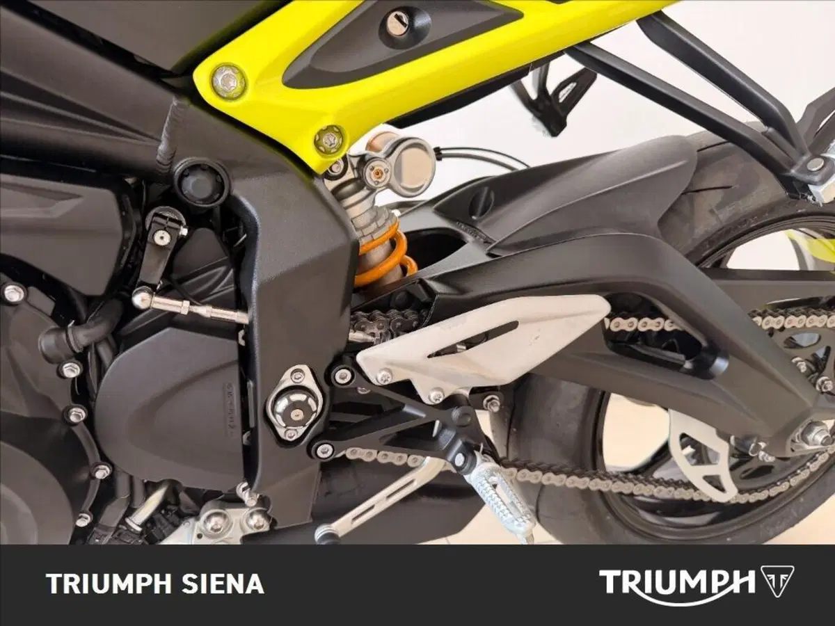 Triumph Street Triple 765 Moto2 (2026) (18)