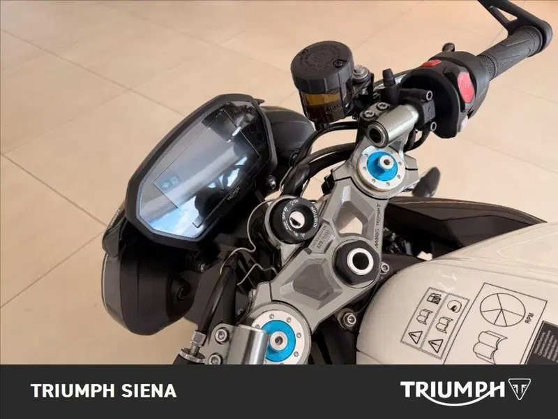 Triumph Street Triple 765 Moto2 (2026) (12)