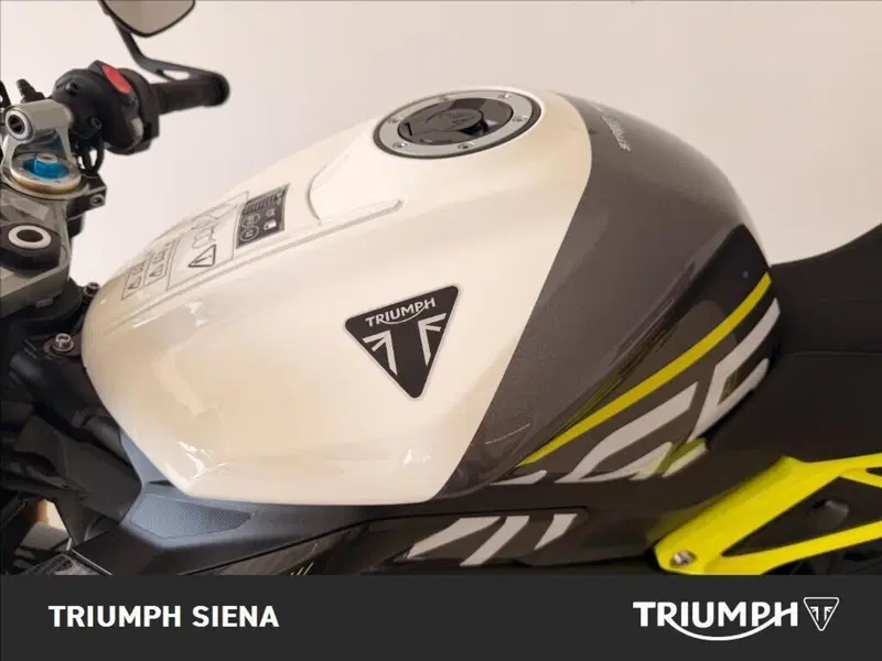 Triumph Street Triple 765 Moto2 (2026) (20)