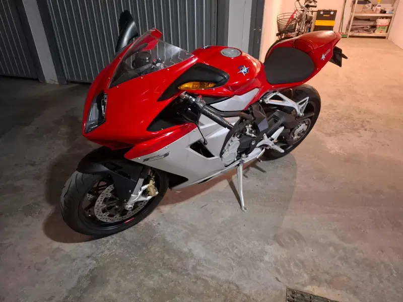 MV Agusta F3 675 EAS ABS (2011 - 17) (4)