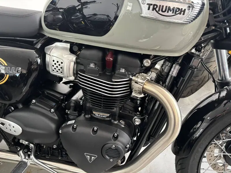 Triumph Bonneville T100 (2026) (7)