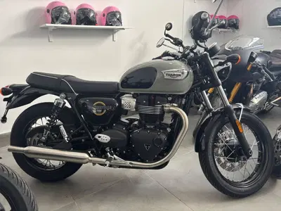 Triumph Bonneville T100 (2026) nuova