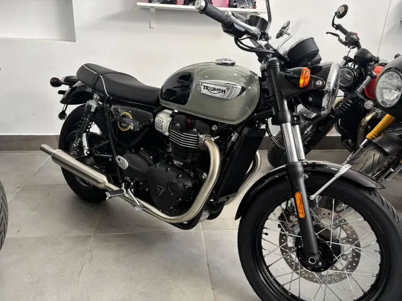 Triumph Bonneville T100 (2026) (3)