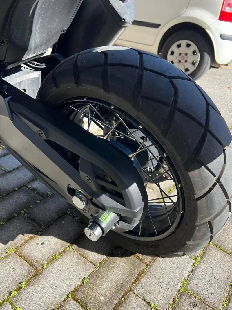 Honda X-ADV 750 Adventure (2025 - 26) (3)