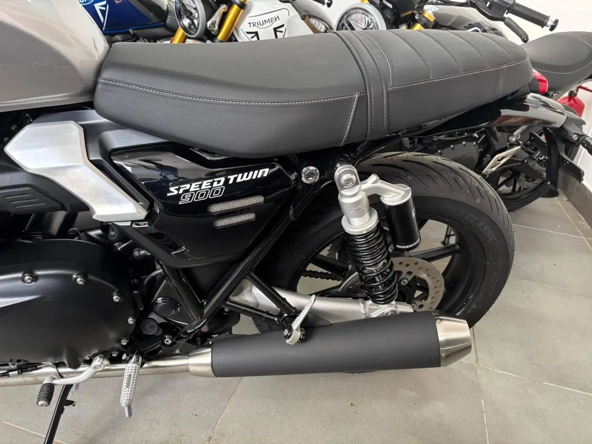 Triumph Speed Twin 900 (2025 - 26) (7)