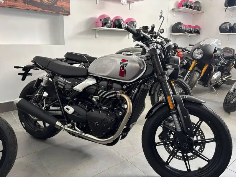 Triumph Speed Twin 900 (2025 - 26)