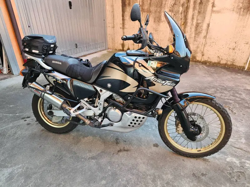 Honda Africa Twin XRV 750 (1996 - 02)
