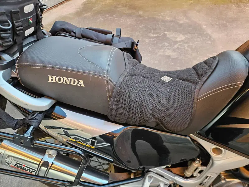 Honda Africa Twin XRV 750 (1996 - 02) (5)