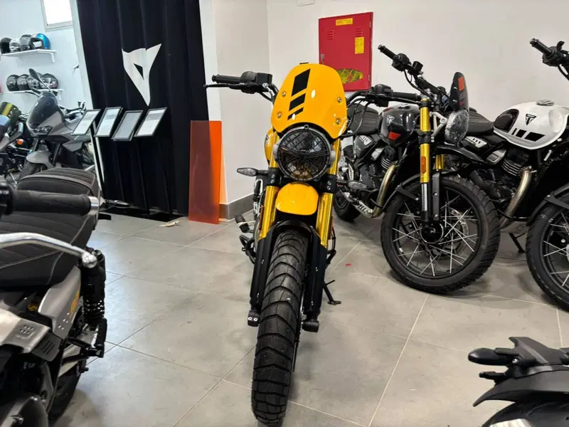 Triumph Scrambler 400 XC (2025 - 26) (2)