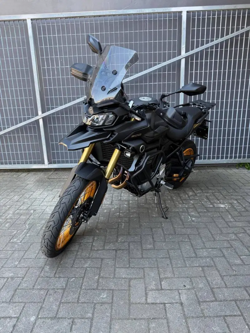 Voge Valico 900DSX (2024 - 26) (3)