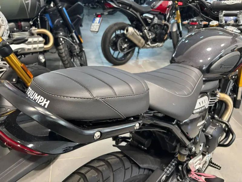 Triumph Scrambler 400 XC (2025 - 26) (7)