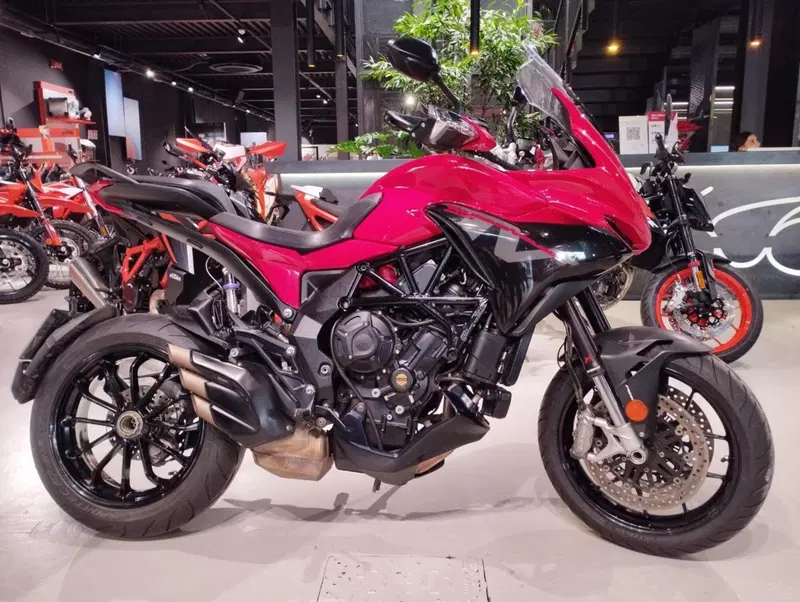 MV Agusta Turismo Veloce 800 R (2023 - 26)