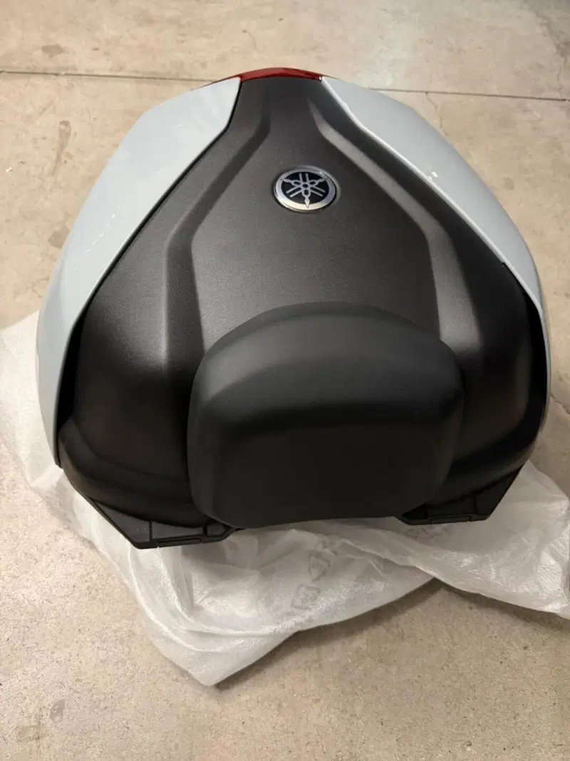 Bauletto Yamaha originale nuovo (2)