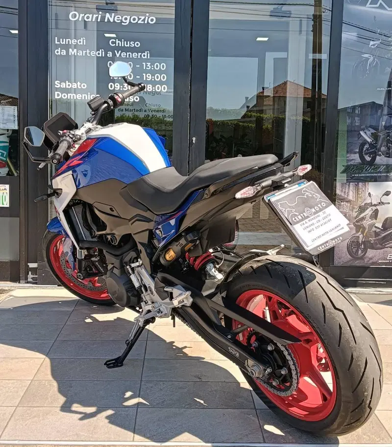 Bmw F 900 R (2025 - 26) (2)