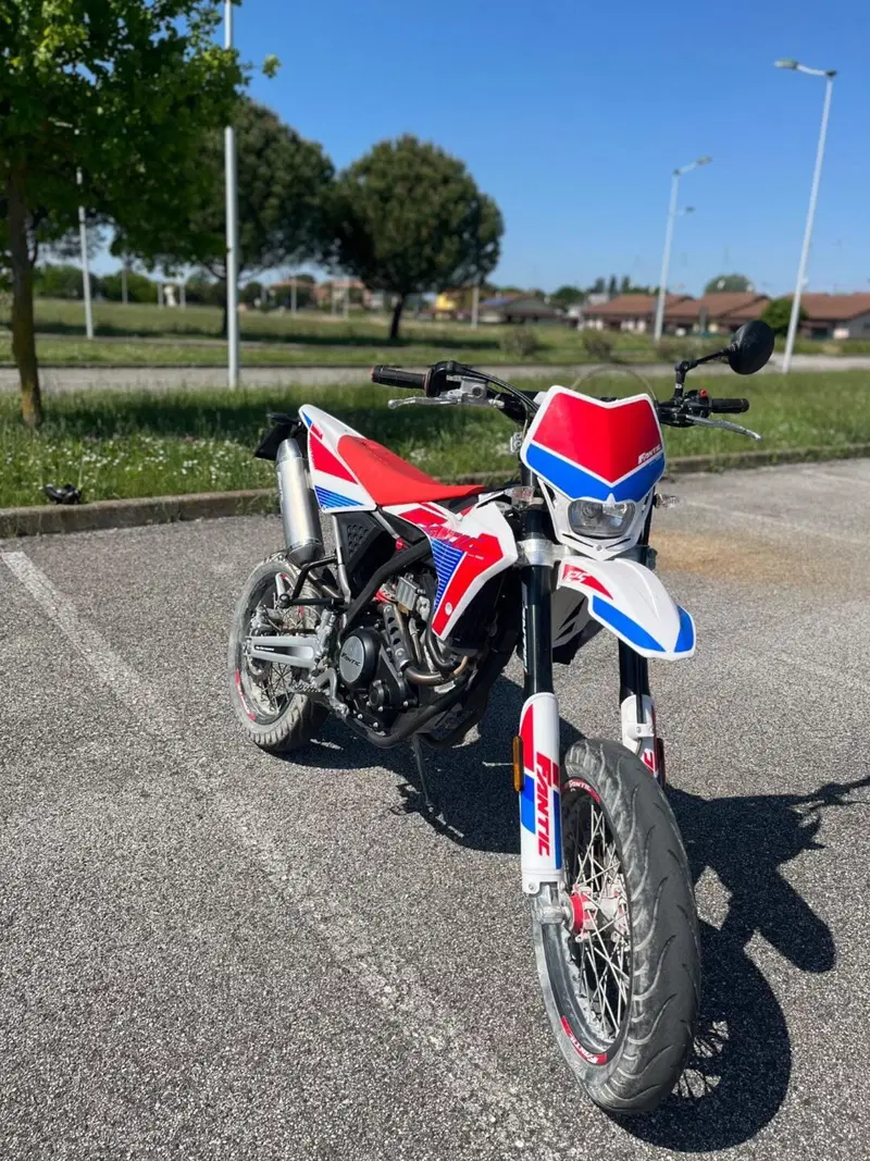 Fantic Motor Motard 125 Performance 4t (2020) (3)