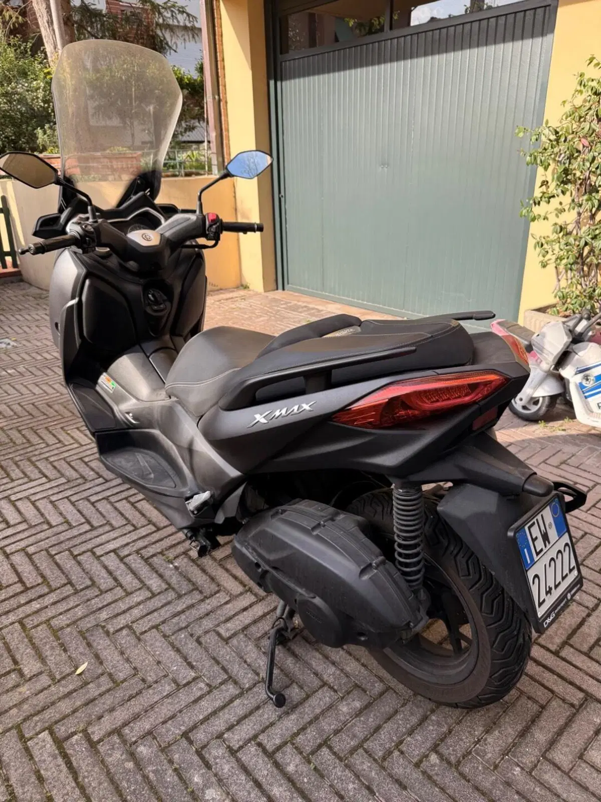 Yamaha X-Max 125 (2021 - 24) (4)