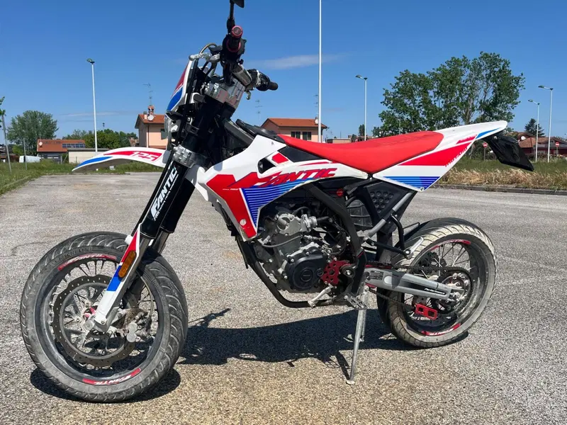 Fantic Motor Motard 125 Performance 4t (2020) (14)