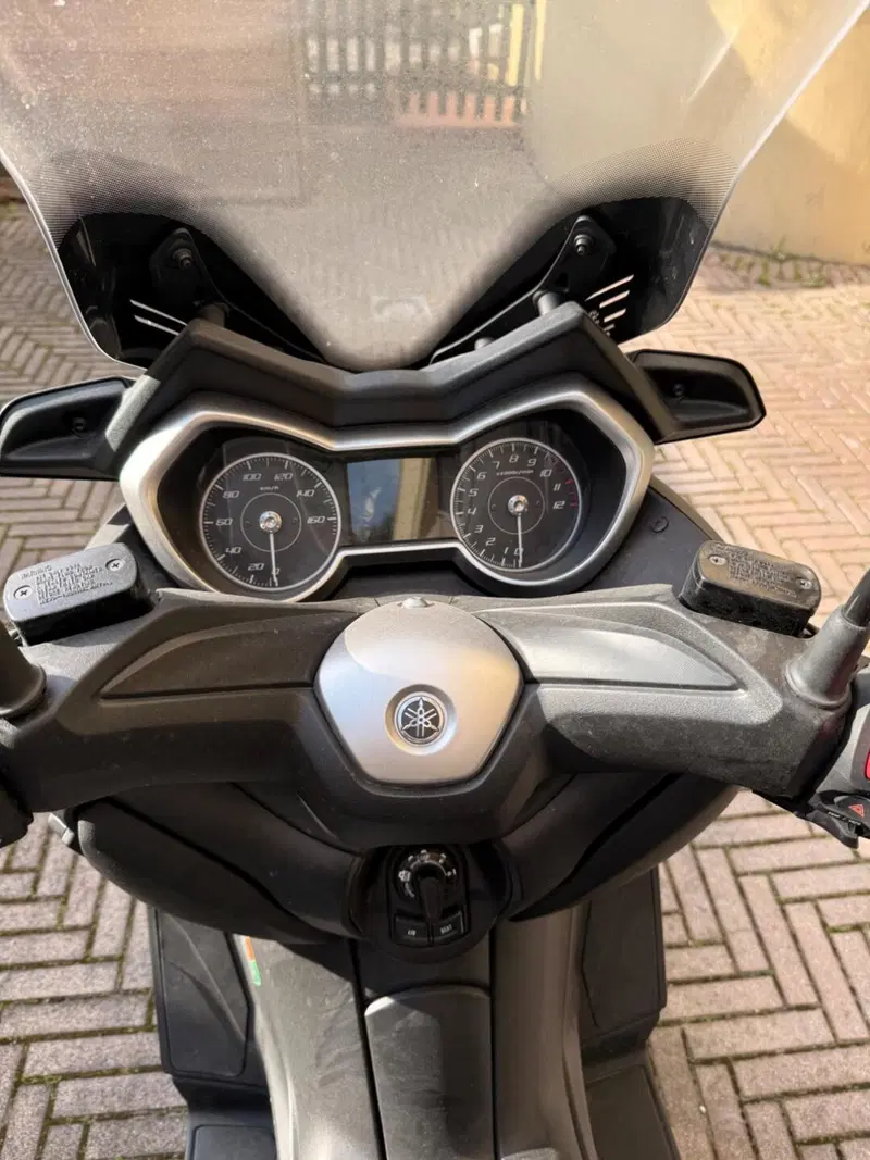 Yamaha X-Max 125 (2021 - 24) (5)