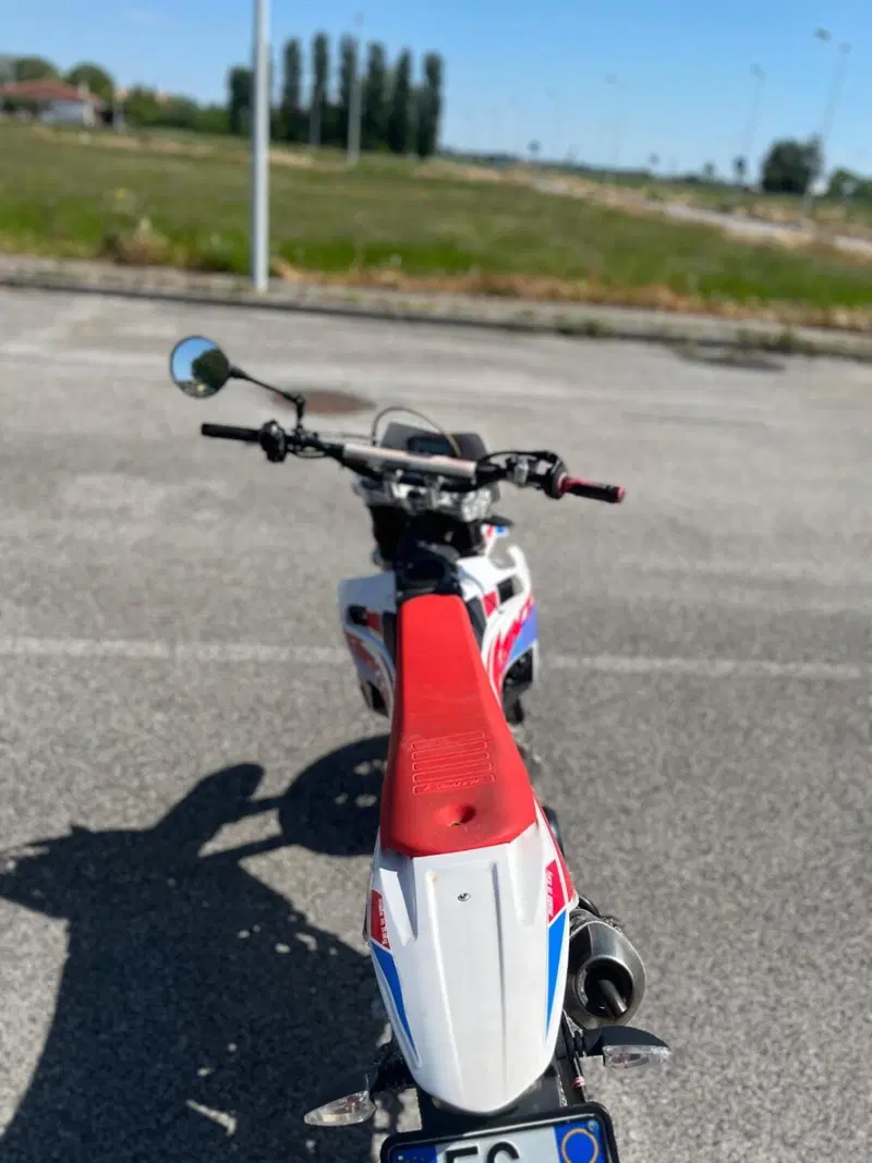 Fantic Motor Motard 125 Performance 4t (2020) (18)
