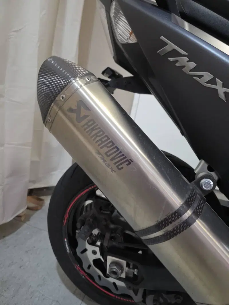 Yamaha T-Max 530 (2015 - 16) (8)