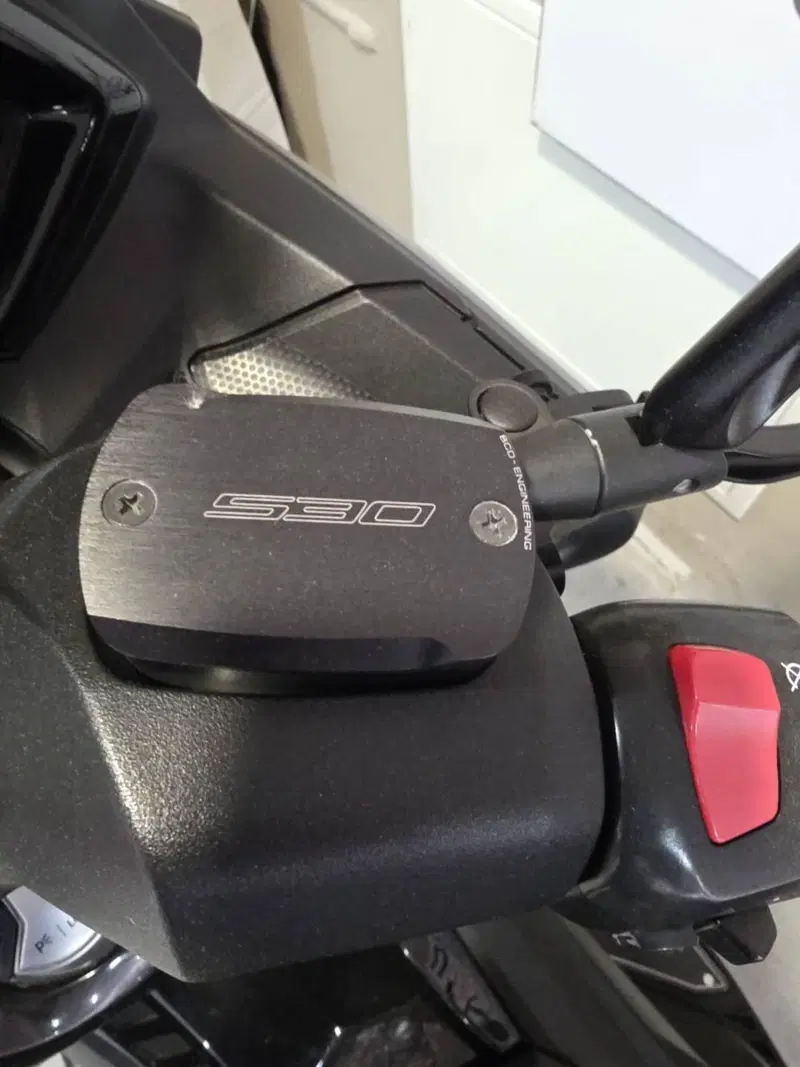Yamaha T-Max 530 (2015 - 16) (10)
