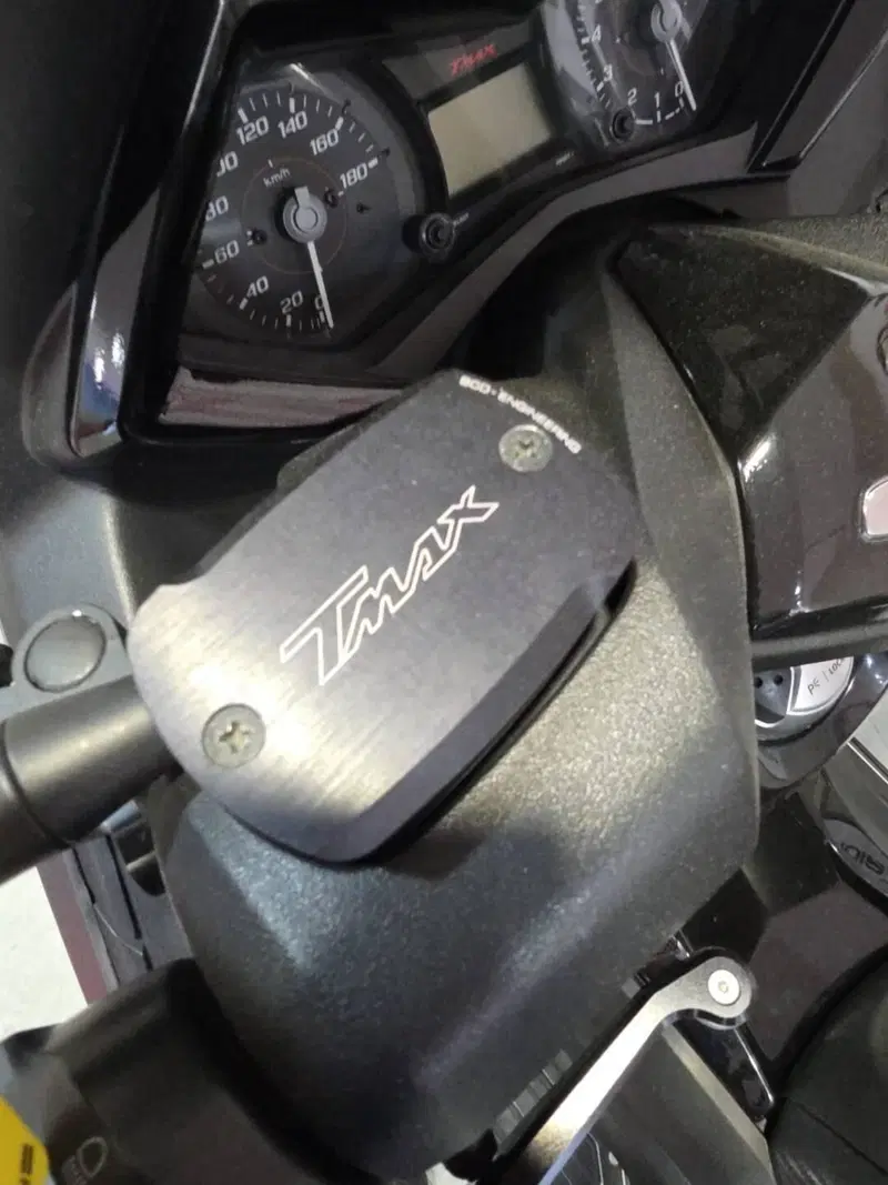 Yamaha T-Max 530 (2015 - 16) (11)