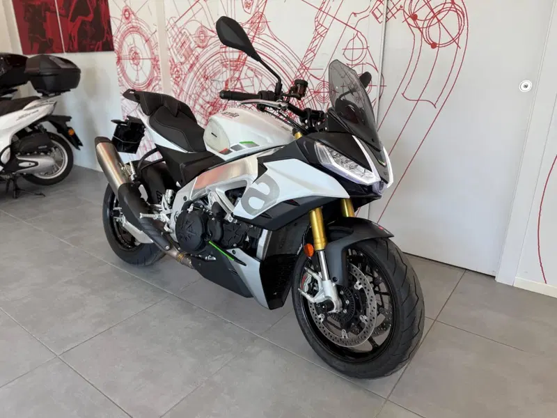 Aprilia Tuono V4 (2021 - 24) (2)