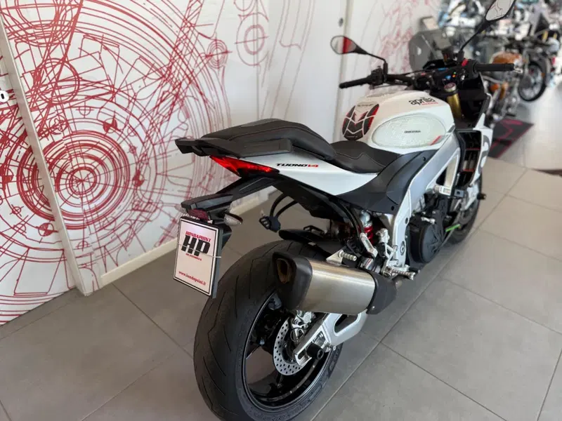 Aprilia Tuono V4 (2021 - 24) (12)