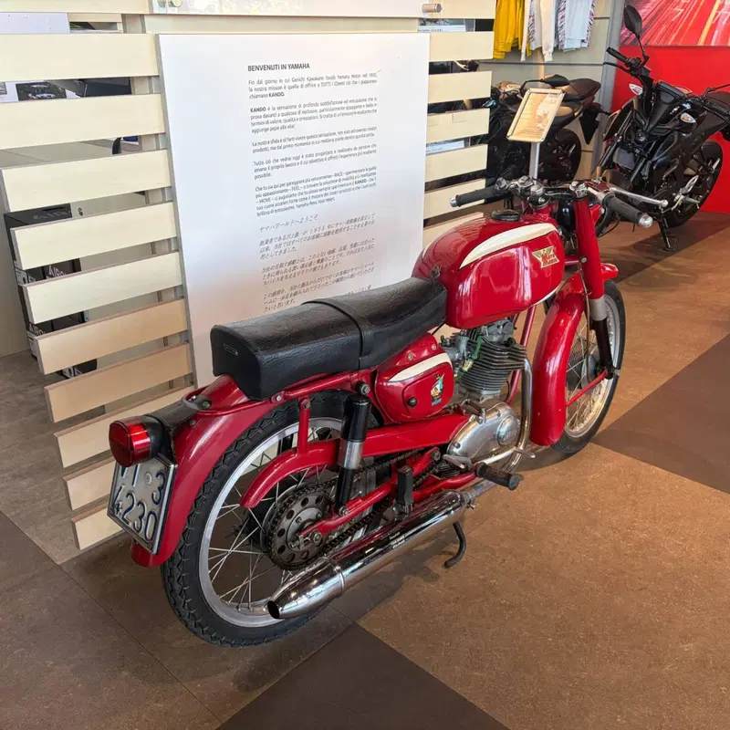 Moto Morini Corsaro 125 (5)