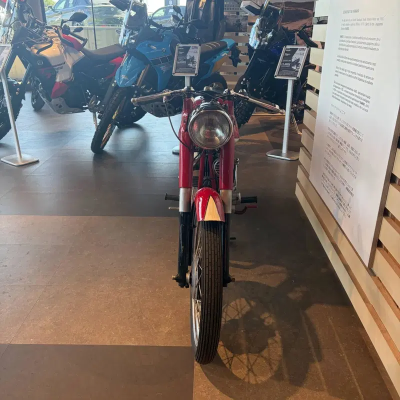 Moto Morini Corsaro 125 (7)