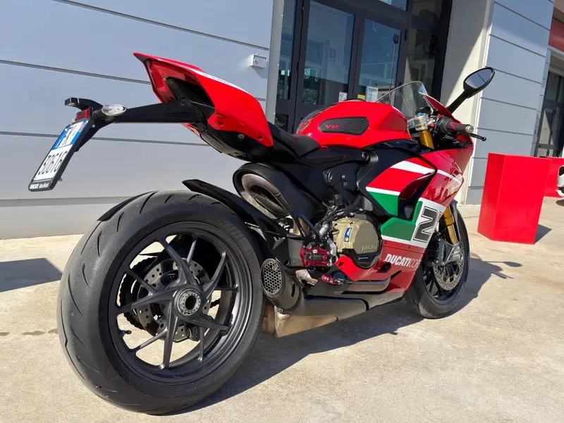 Ducati Panigale V2 Bayliss 1st Championship 20th Anniversary (2021 - 24) (3)