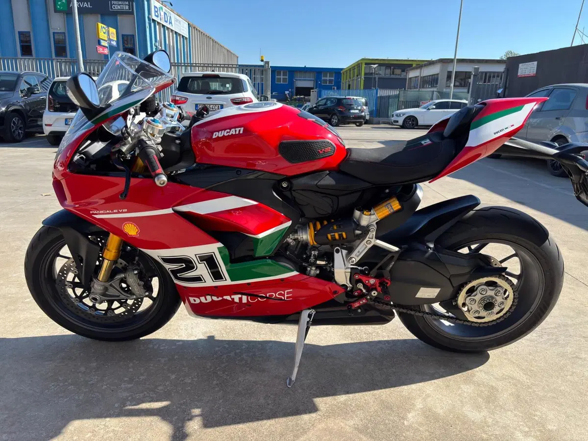 Ducati Panigale V2 Bayliss 1st Championship 20th Anniversary (2021 - 24) (10)