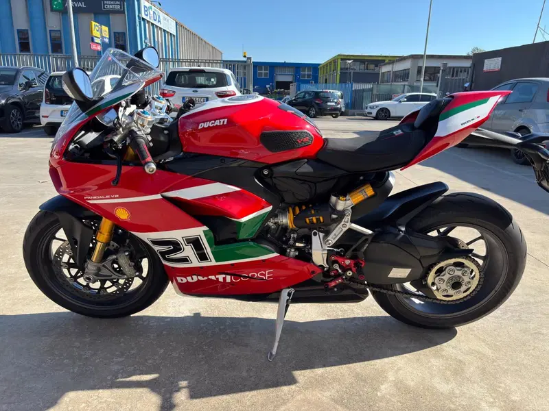 Ducati Panigale V2 Bayliss 1st Championship 20th Anniversary (2021 - 24) (10)