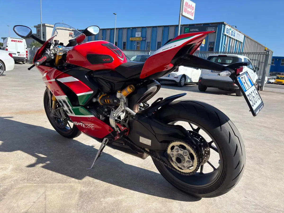 Ducati Panigale V2 Bayliss 1st Championship 20th Anniversary (2021 - 24) (13)