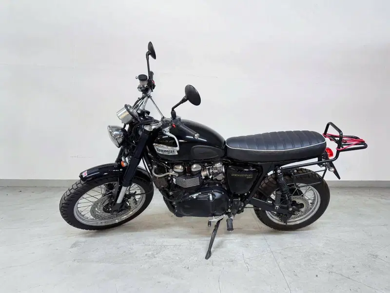 Triumph Scrambler (2006 - 17) (3)