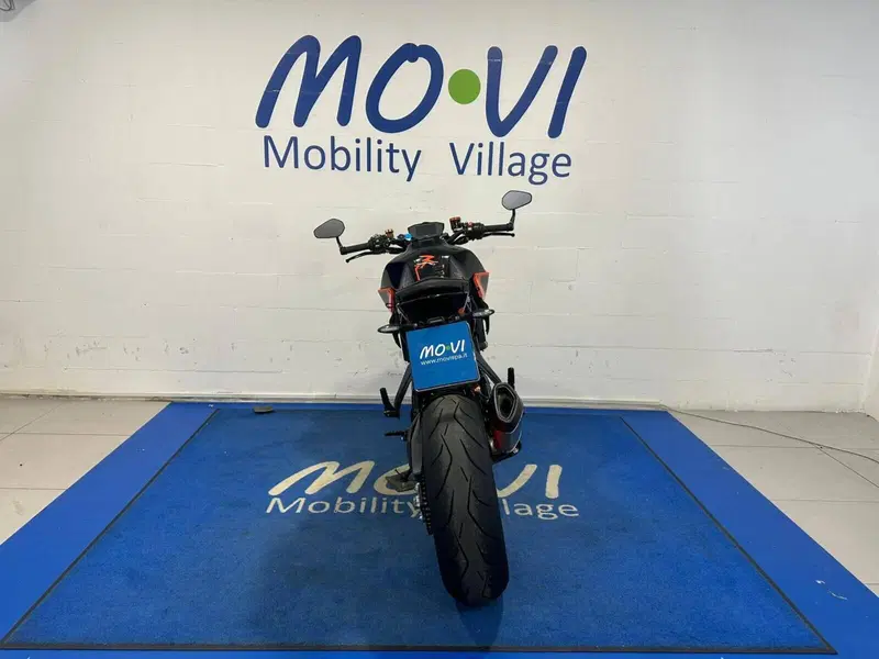 KTM 1290 Super Duke R (2019) (3)