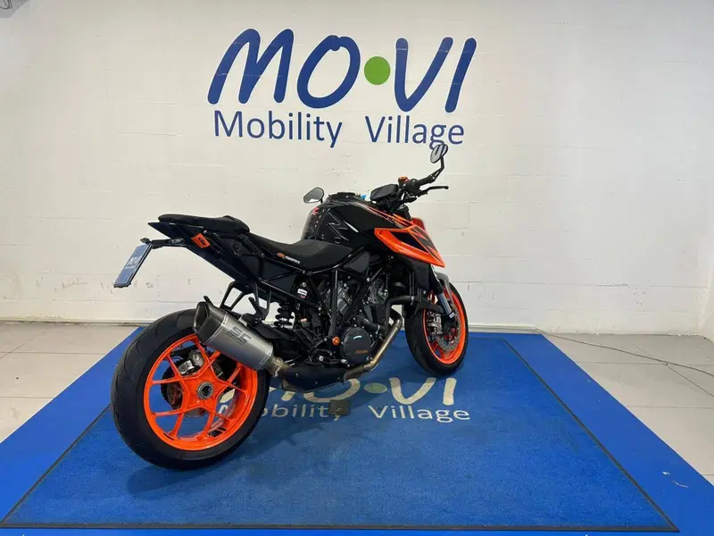 KTM 1290 Super Duke R (2019) (2)