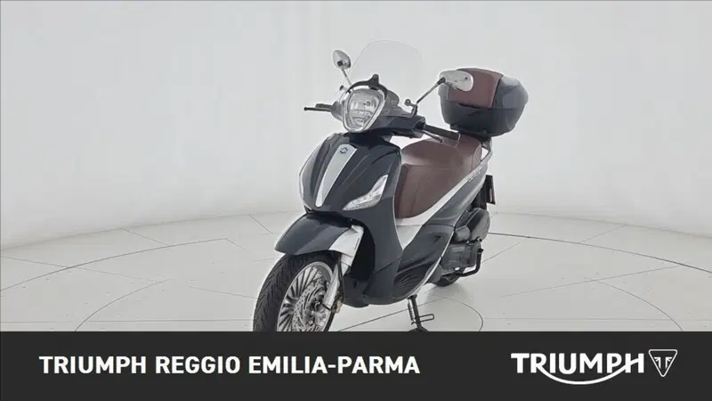 Piaggio Beverly 300 i.e. ABS-ASR (2016 - 20) (5)