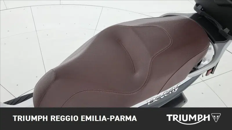 Piaggio Beverly 300 i.e. ABS-ASR (2016 - 20) (13)