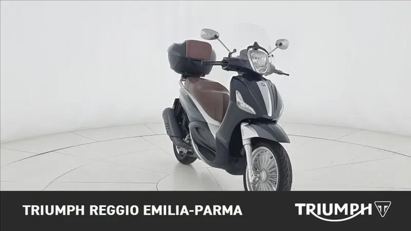Piaggio Beverly 300 i.e. ABS-ASR (2016 - 20) (7)