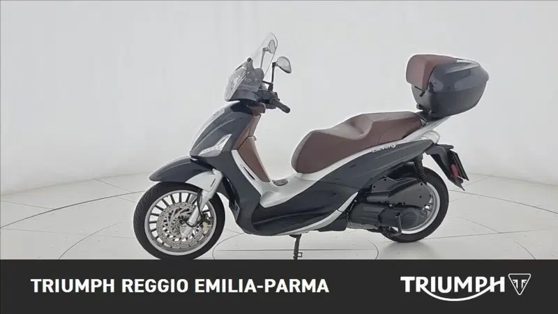 Piaggio Beverly 300 i.e. ABS-ASR (2016 - 20) (4)