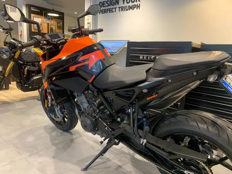 KTM 890 Duke (2021 - 23) (4)