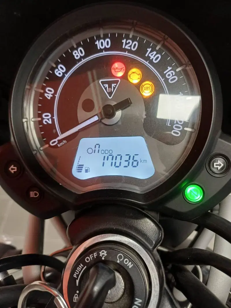 Triumph Street Scrambler 900 (2019 - 20) (3)