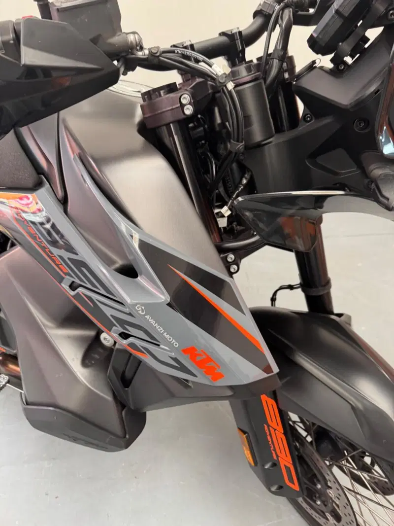 KTM 890 Adventure (2021) (13)