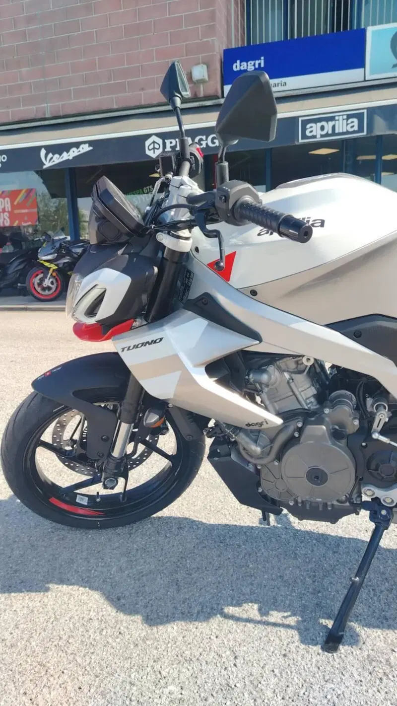 Aprilia Tuono 457 (2025 - 26) (2)