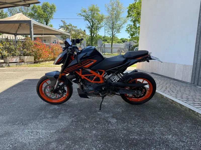 KTM 125 Duke (2021 - 23)