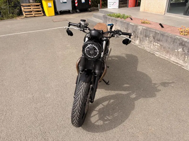 Triumph Street Twin 900 (2016) (3)