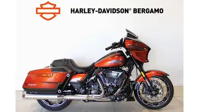 Harley-Davidson CVO Street Glide (2023) usata